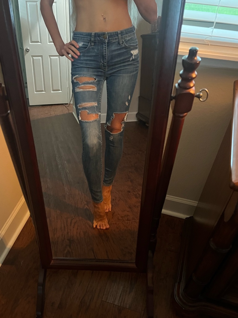 American Eagle Outfitters Ripped Skinny Jeans in Medium Blue Denim
